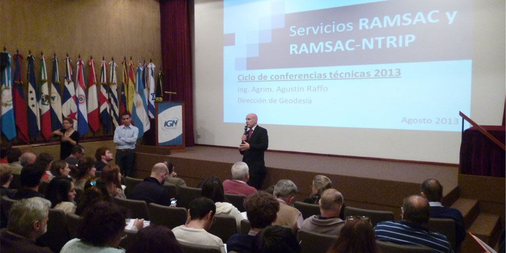 Charla sobre los servicios RAMSAC y RAMSAC NTRIP 