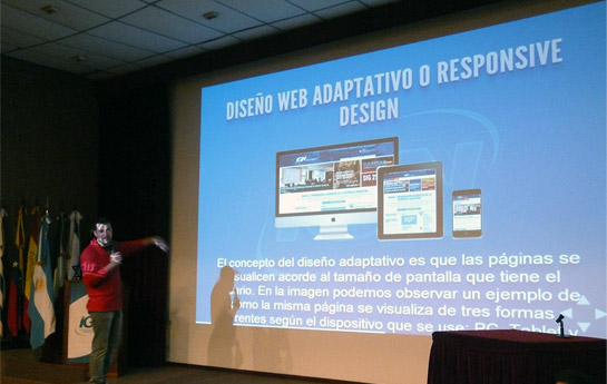 Diego Rosón expone sobre el Sitio web 2013