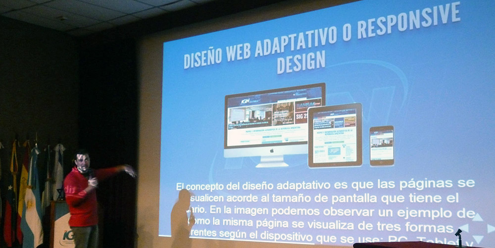 Diego Rosón expone sobre el Sitio web 2013